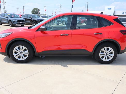 Used 2024 Ford Escape FWD image 9