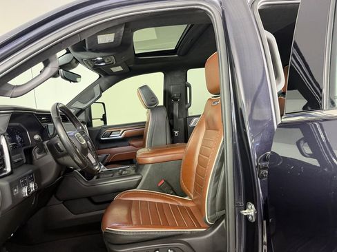 Used 2024 GMC Sierra 3500 Denali Ultimate w/ Snow Plow Prep/Camper Package image 23