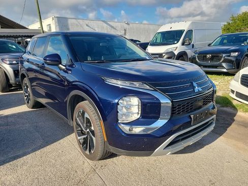 Used 2024 Mitsubishi Outlander SE AWD/4WD image 4