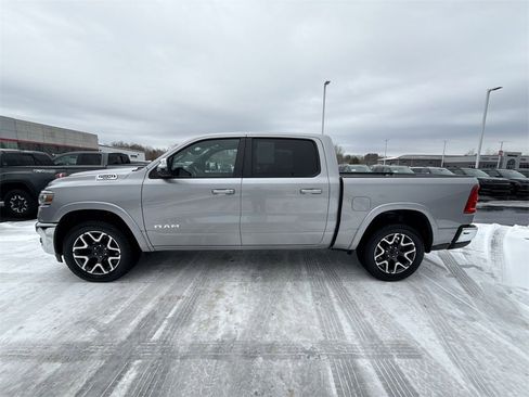 Used 2025 RAM 1500 Laramie image 5