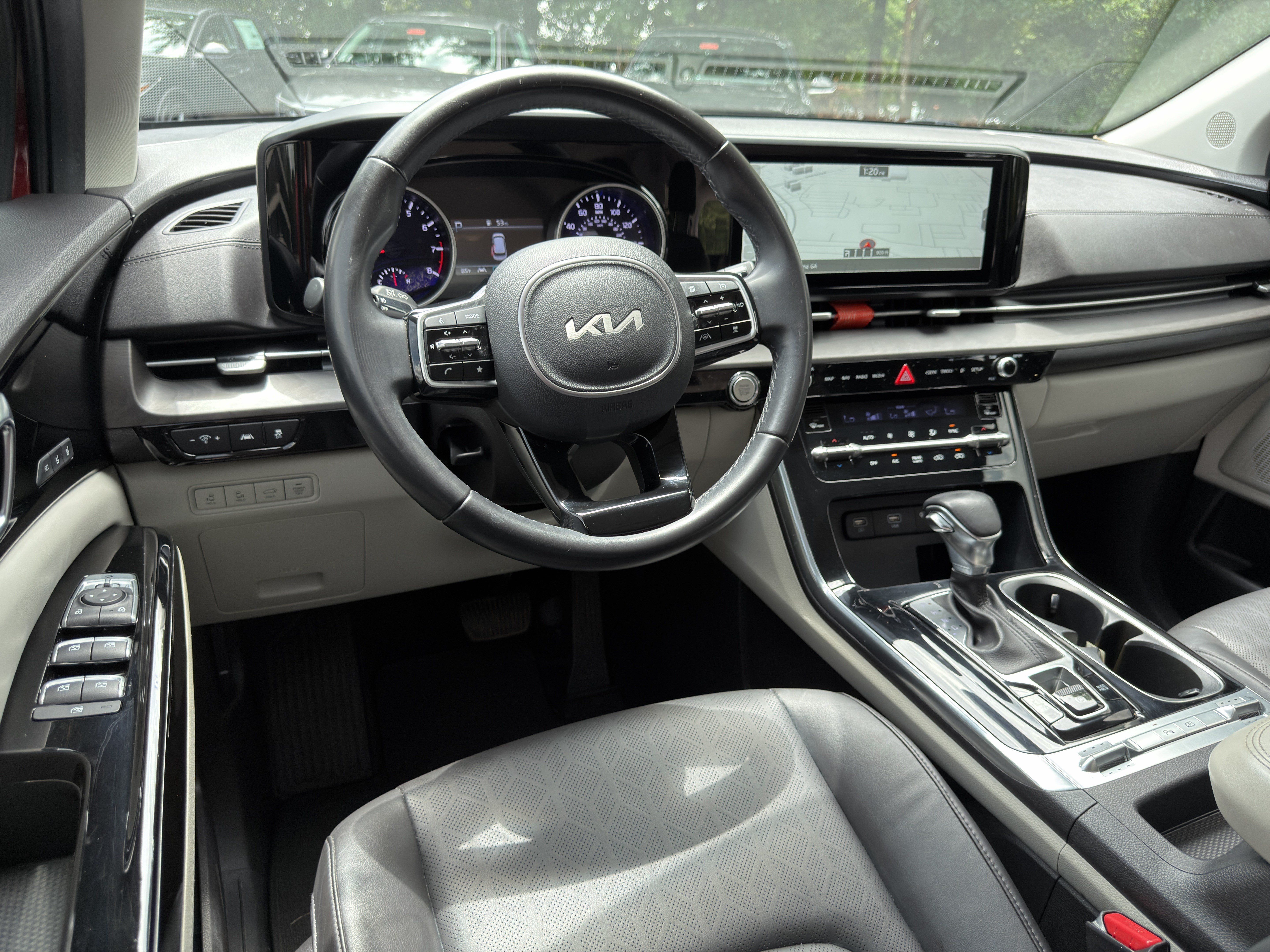 Used 2022 Kia Carnival SX FWD image 19