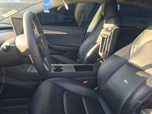 Used 2023 Tesla Model 3 Performance image 4