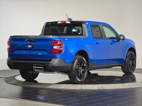 New 2025 Ford Maverick Lariat w/ Black Appearance Package image 6