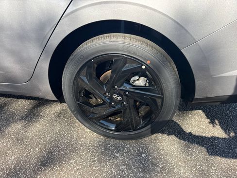 Certified 2026 Hyundai Elantra Sport FWD image 19
