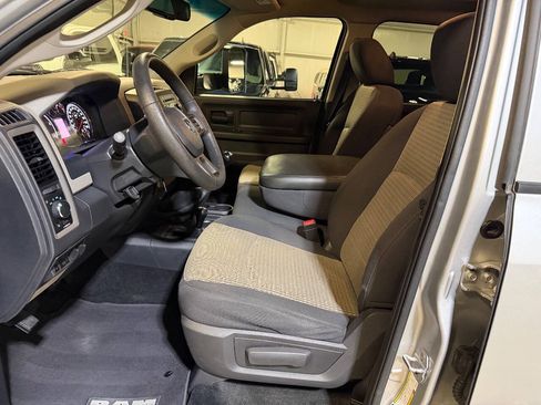 Used 2012 RAM 2500 ST w/ Chrome Appearance Group AWD/4WD image 4