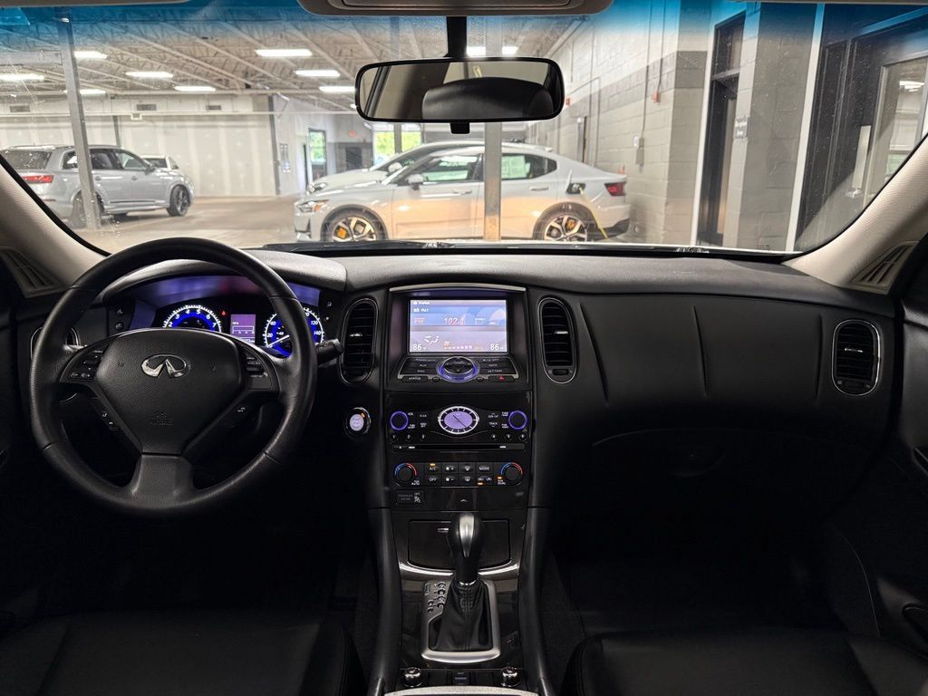 Used 2017 INFINITI QX50 AWD image 8