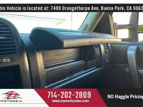 Used 2013 Chevrolet Silverado 2500 LT w/ Custom Sport Truck Package RWD image 41