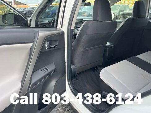 Used 2018 Toyota RAV4 XLE image 10