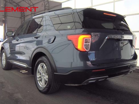 Used 2021 Ford Explorer XLT w/ Equipment Group 202A RWD image 9