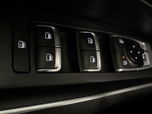 Used 2022 Kia Sorento LX AWD/4WD image 21