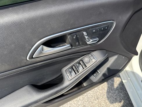Used 2018 Mercedes-Benz CLA 250 image 13