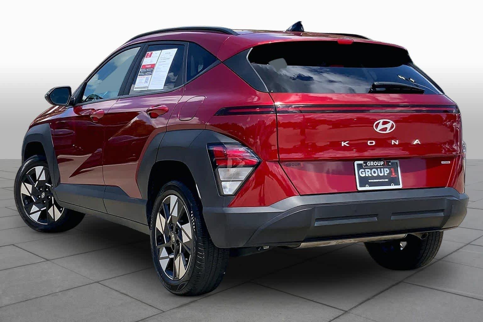 Used 2025 Hyundai Kona SEL AWD/4WD image 12