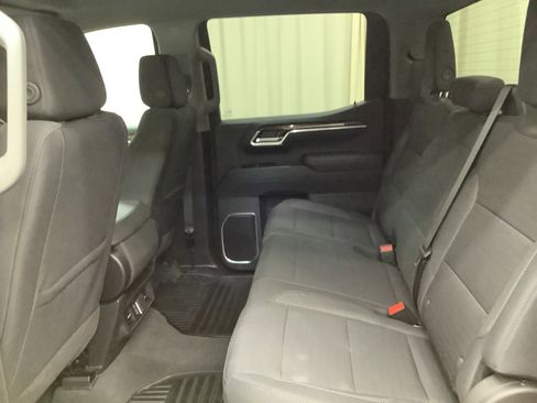 New 2026 GMC Sierra 1500 SLE image 28