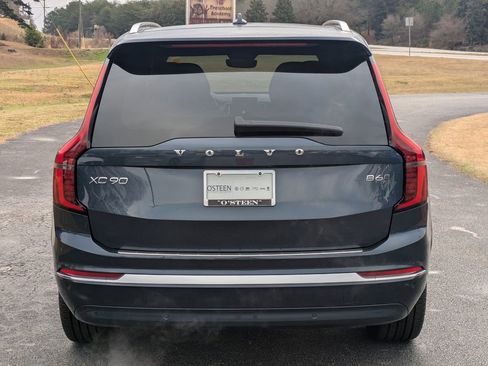 Used 2026 Volvo XC90 B6 Plus w/ Protection Package Premier AWD/4WD image 5