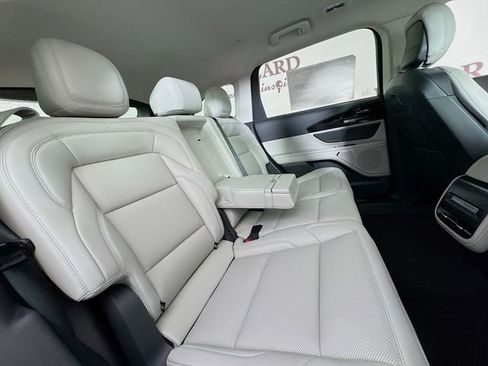 New 2026 Lincoln Nautilus Premier image 26