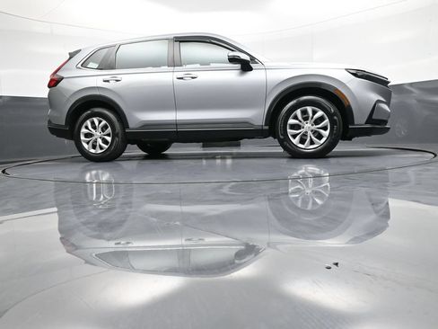 Used 2024 Honda CR-V LX image 28