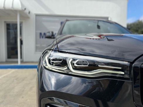 Used 2019 BMW X7 xDrive50i w/ M Sport Package image 14