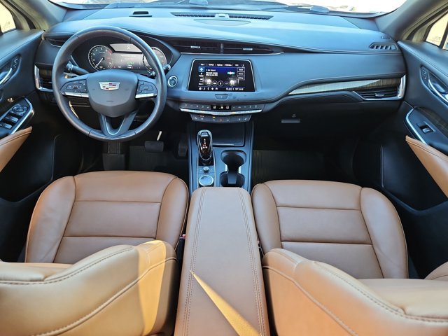 Used 2021 Cadillac XT4 Premium Luxury FWD image 18