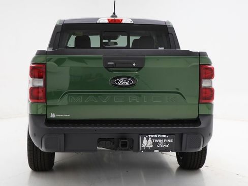 New 2025 Ford Maverick Lariat w/ Black Appearance Package image 9