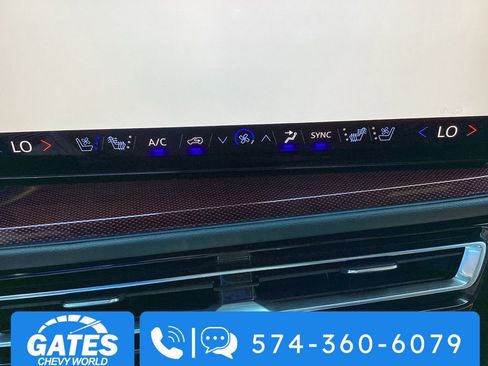 Used 2025 Chevrolet Traverse RS w/ LPO, Floor Liner Package AWD/4WD image 23