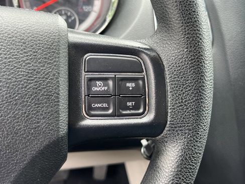 Used 2019 Dodge Grand Caravan SE w/ UConnect Hands-Free Group FWD image 24
