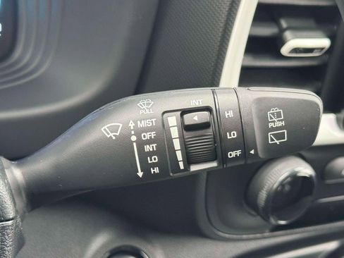 New 2026 Hyundai Venue SEL FWD image 19