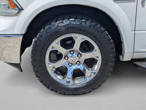 Used 2016 RAM 1500 Laramie RWD image 22
