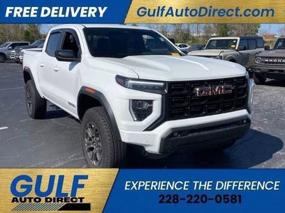 Used 2025 GMC Canyon Elevation w/ Convenience Package