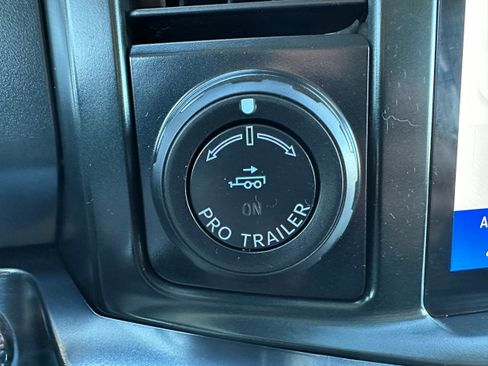 Used 2023 Ford F250 Lariat w/ Lariat Ultimate Package AWD/4WD image 23