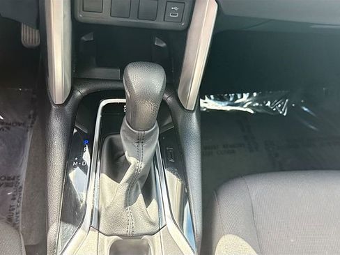 Used 2024 Toyota Corolla Cross LE FWD image 16