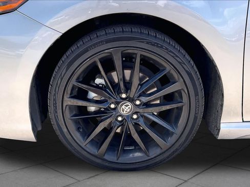 Used 2024 Toyota Camry XSE FWD image 10