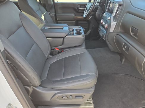 Used 2022 GMC Sierra 3500 SLT w/ Gooseneck/5TH Wheel Package image 19