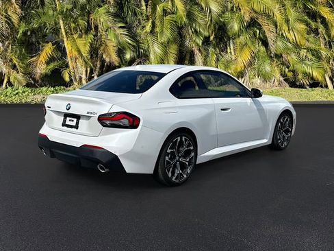 Used 2025 BMW 230i xDrive Coupe w/ Convenience Package image 5