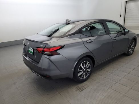 Used 2021 Nissan Versa SV w/ Trunk Package FWD image 9