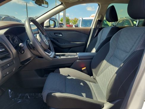Certified 2023 Nissan Rogue SV FWD image 12