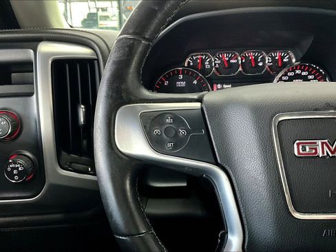 Used 2015 GMC Sierra 1500 SLE w/ SLE Value Package AWD/4WD image 10