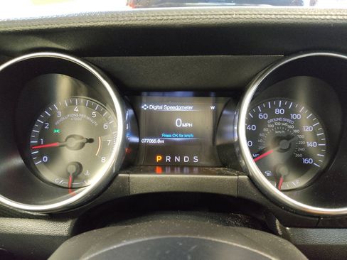 Used 2018 Ford Mustang Coupe RWD image 23