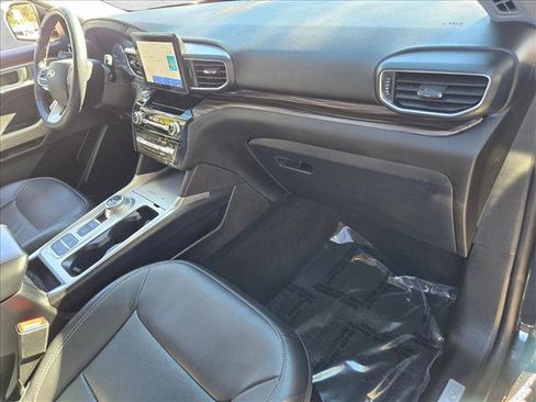Used 2022 Ford Explorer Limited w/ Equipment Group 301A image 22