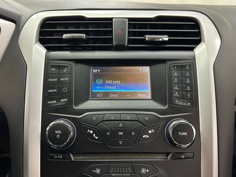 Used 2015 Ford Fusion S image 18