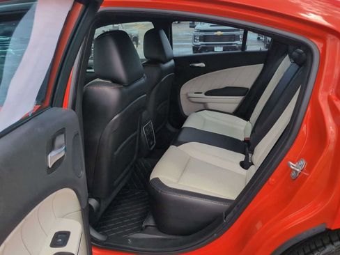 Used 2017 Dodge Charger SXT w/ Plus Group RWD image 26