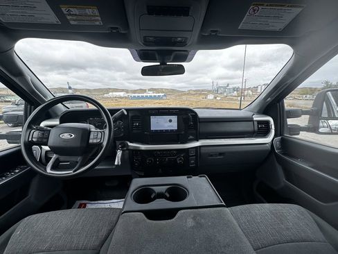 Used 2024 Ford F550 4x4 Crew Cab Super Duty image 13