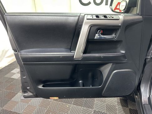 Used 2023 Toyota 4Runner SR5 AWD/4WD image 21