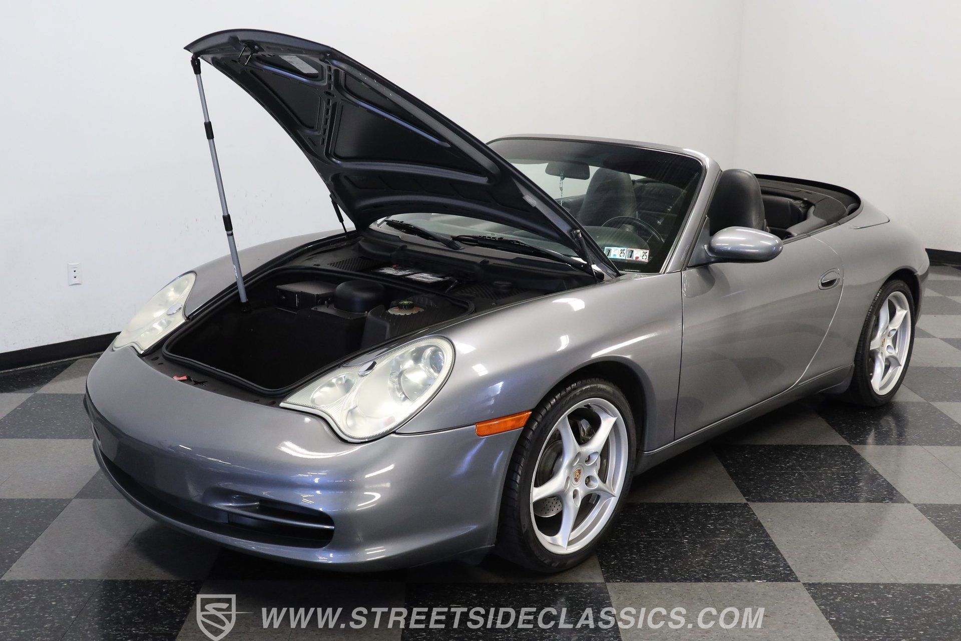 Used 2002 Porsche 911 Carrera 4 AWD/4WD image 30