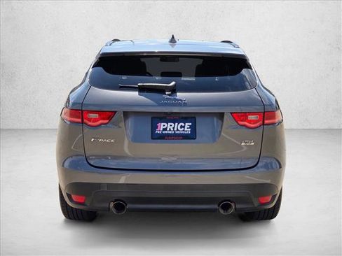 Used 2018 Jaguar F-PACE Premium image 7