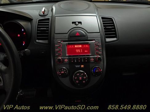 Used 2010 Kia Soul + FWD image 21