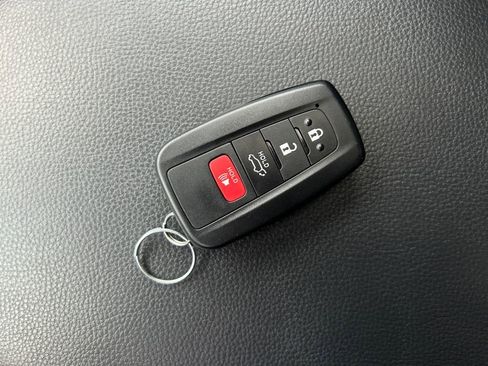 New 2025 Toyota RAV4 XLE image 33