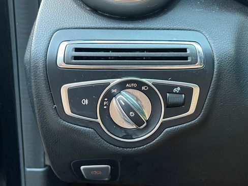 Used 2018 Mercedes-Benz C 300 4MATIC Sedan image 26