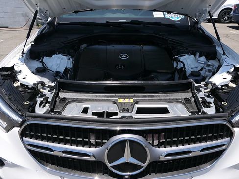 Used 2024 Mercedes-Benz GLC 300 image 26