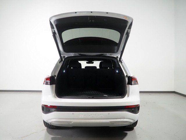Used 2023 Audi Q4 e-tron Premium Plus w/ Premium Plus RWD image 36