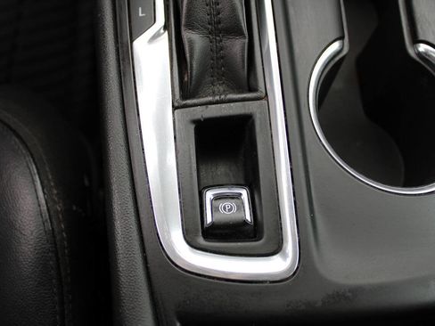 Used 2018 Chevrolet Equinox Premier image 73